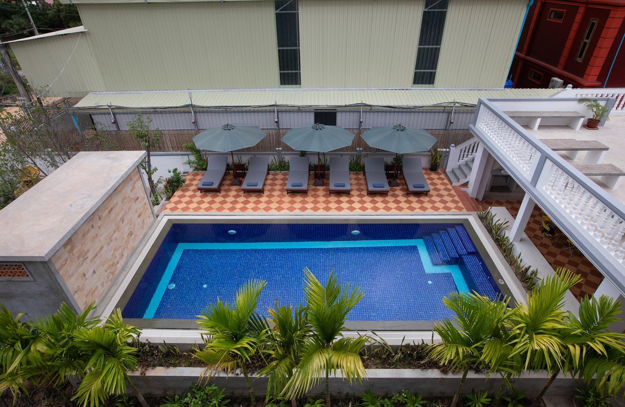 Botoum Hostel Siem Reap Bagian luar foto